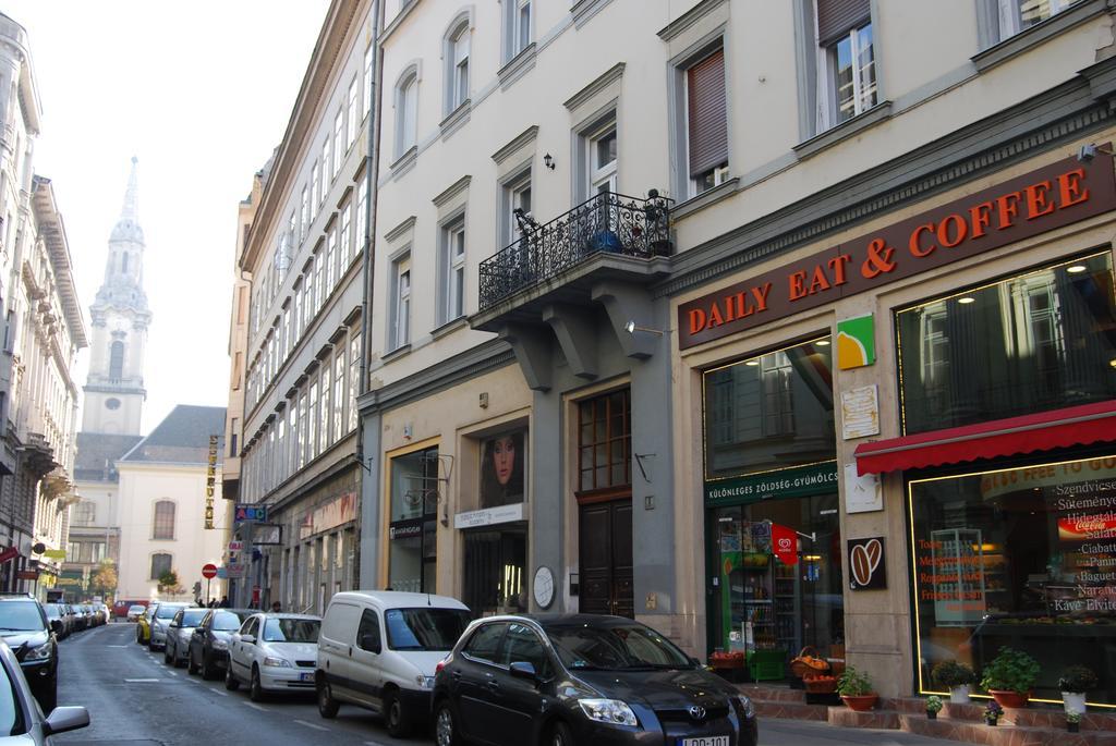 Happy Hostel Budapest Bagian luar foto