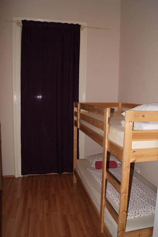 Happy Hostel Budapest Bagian luar foto