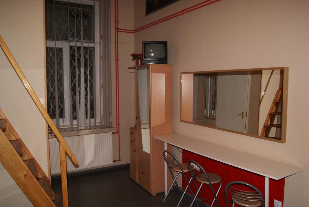 Happy Hostel Budapest Ruang foto
