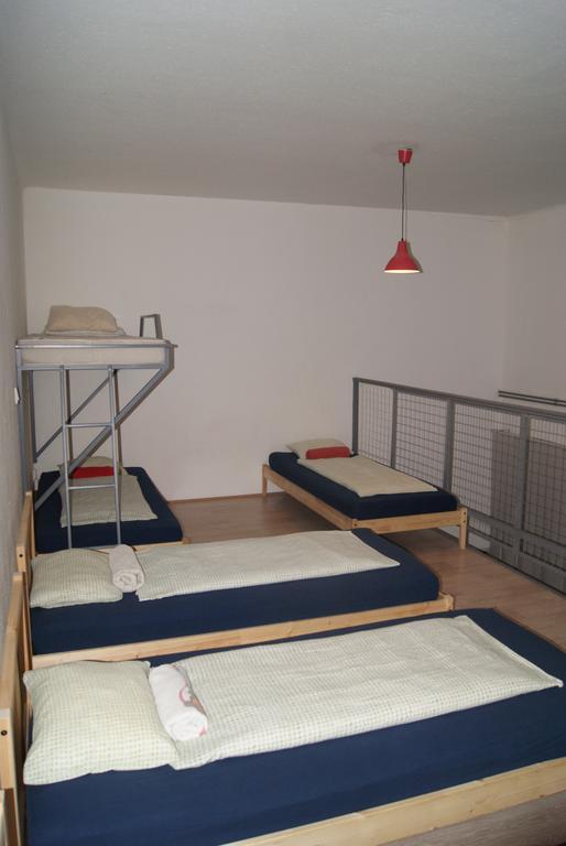 Happy Hostel Budapest Bagian luar foto