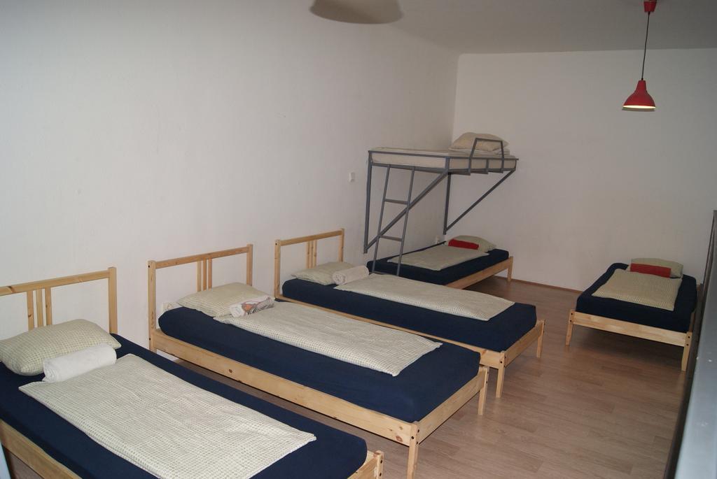 Happy Hostel Budapest Ruang foto