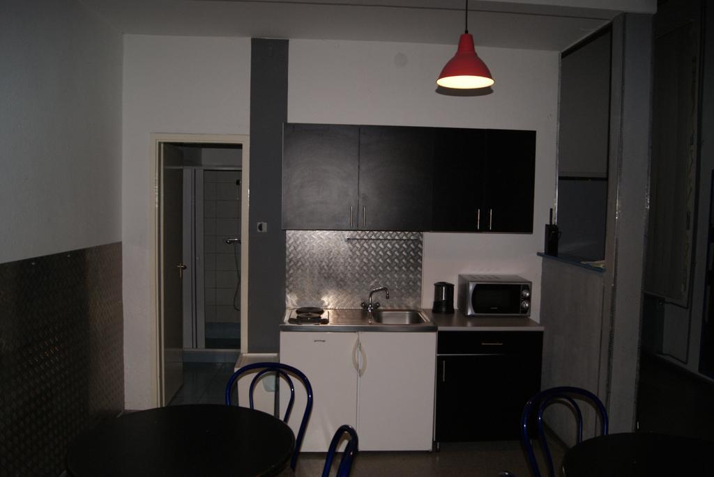 Happy Hostel Budapest Ruang foto