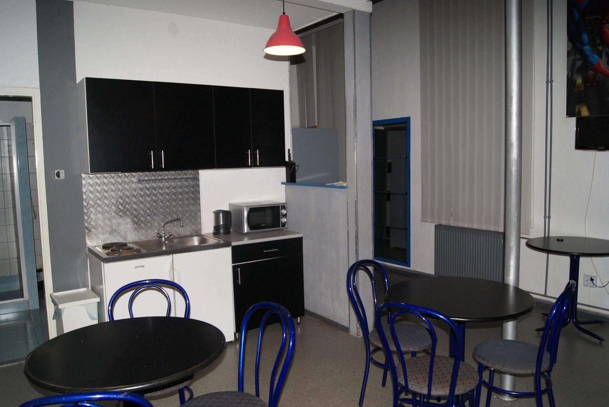 Happy Hostel Budapest Bagian luar foto