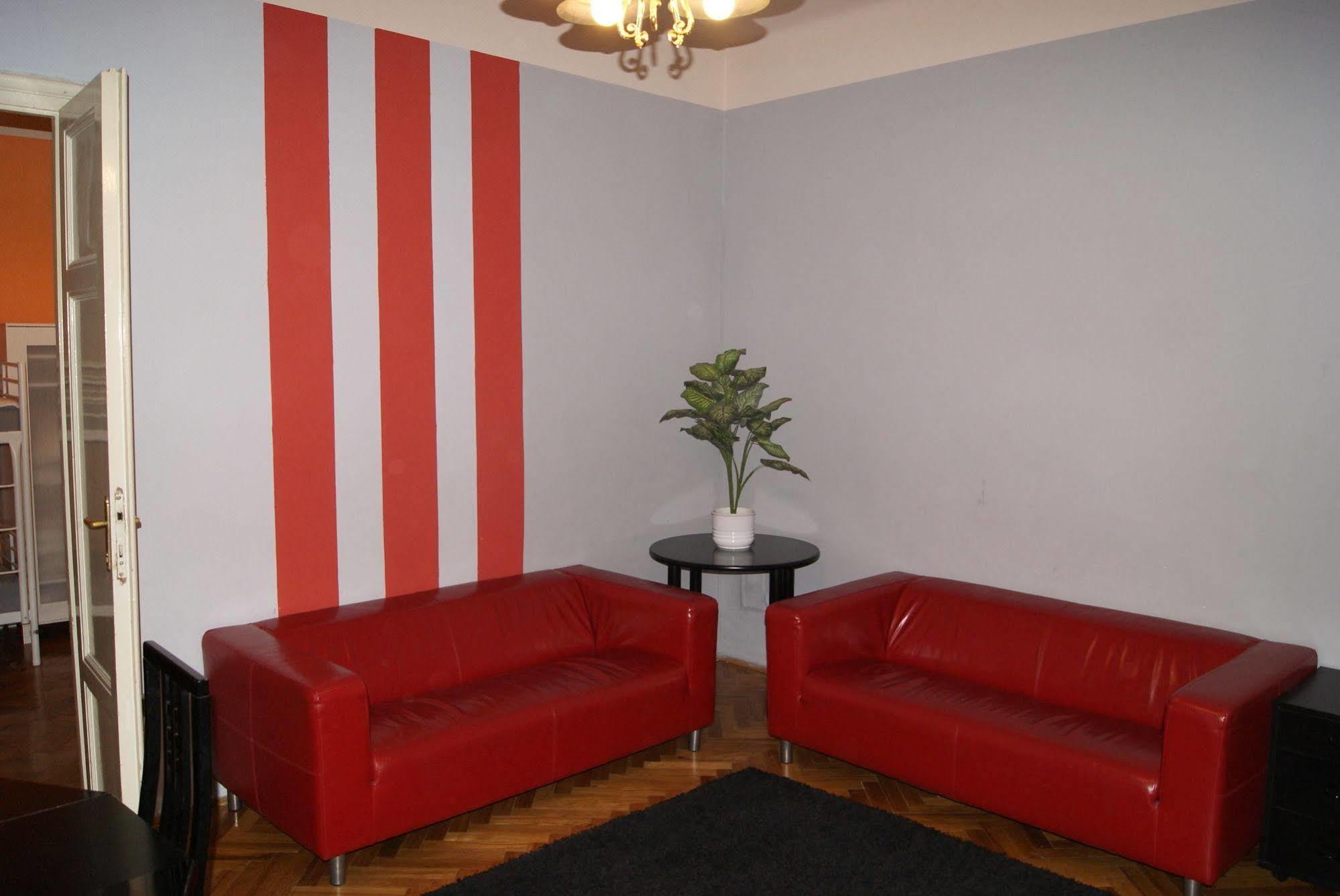 Happy Hostel Budapest Bagian luar foto