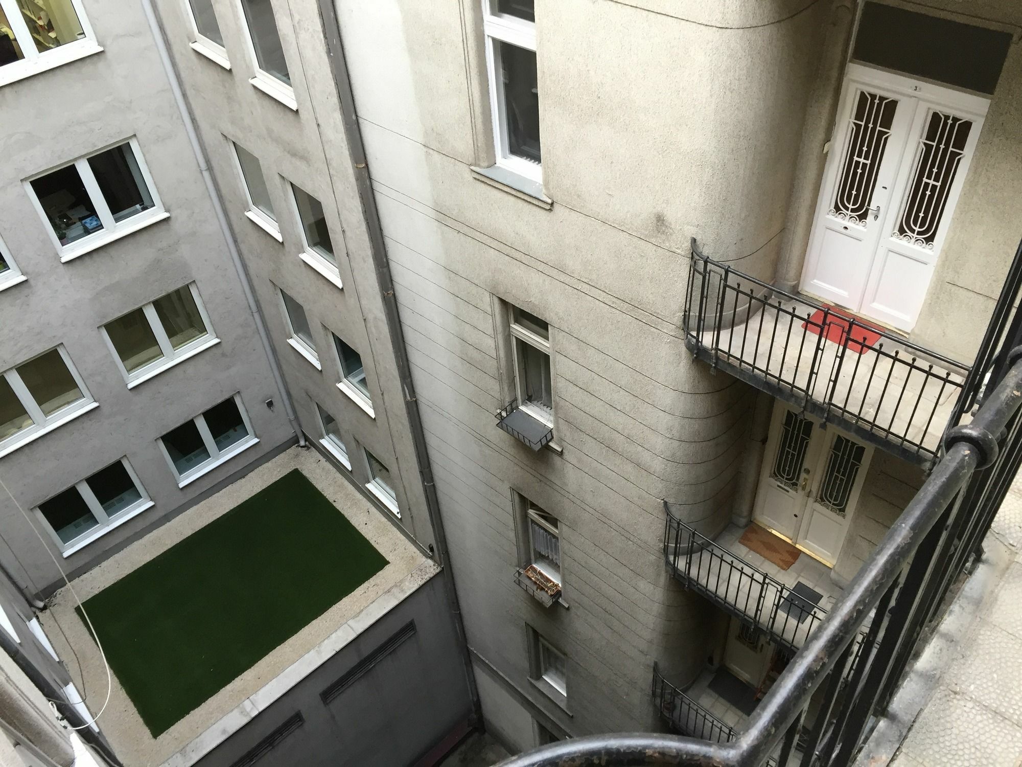 Happy Hostel Budapest Bagian luar foto